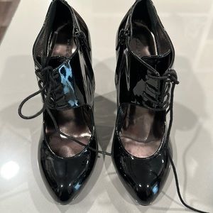 Marc Jacob patent black leather heels